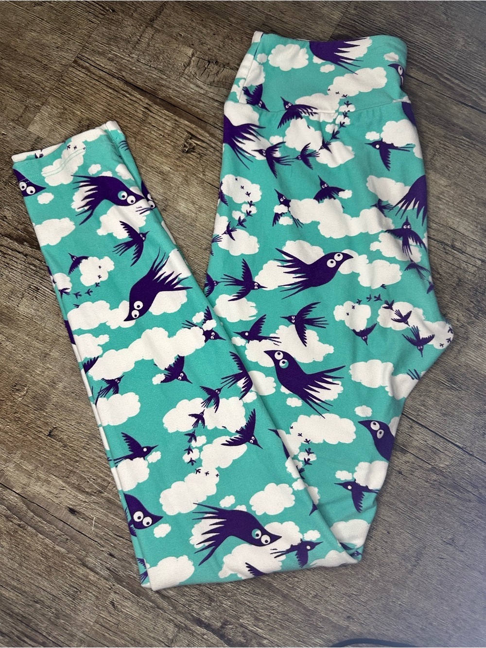 VHTF LuLaRoe OS Leggings - Whimsical Purple Birds & Clouds - EUC Unicorn
